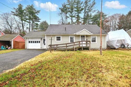 18 Freeman Dr, Greenfield, MA, 01301-3009 | Card Image