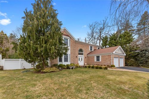 11 Heather Ln, Jericho, NY, 11753-1313 | Card Image