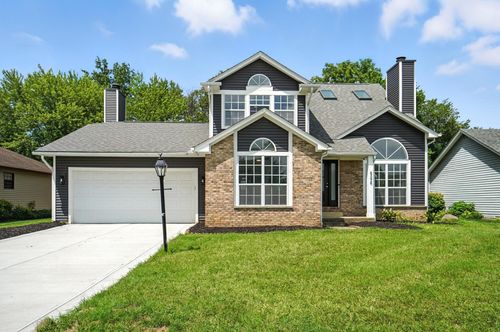 8258 Kingsley Dr, Reynoldsburg, OH, 43068-4700 | Card Image