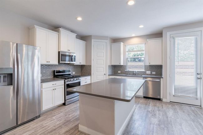 9917 Brickhouse Dr, House other with 3 bedrooms, 3 bathrooms and 2 parking in Houston TX | Image 12