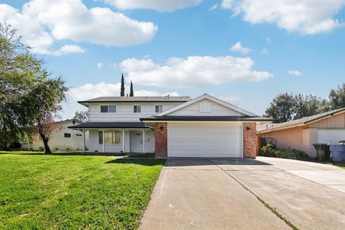 6028 Hollyhurst Way, Sacramento, CA, 95823-5252 | Card Image
