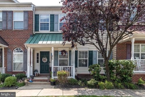 2016 Hidden Meadows Ave, PENNSBURG, PA, 18073-1285 | Card Image