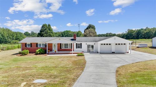 1580 N Honeycutt St, Benson, NC, 27504-9367 | Card Image