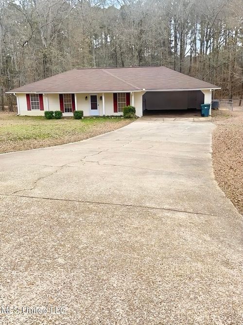 115 Pine Creek Cv, Terry, MS, 39170-8723 | Card Image
