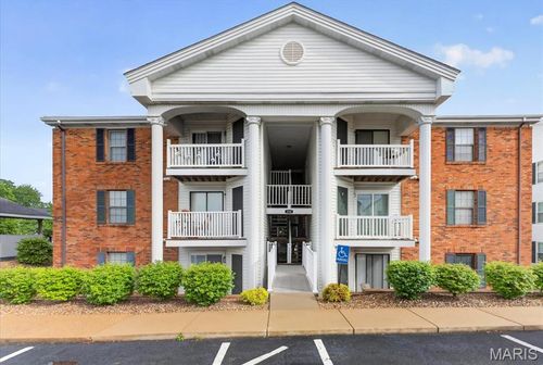 h-134 Jubilee Hill Dr, Grover, MO, 63040-1440 | Card Image