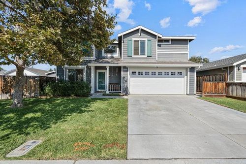 2421 Valley View Rd, Hollister, CA, 95023-8003 | Card Image