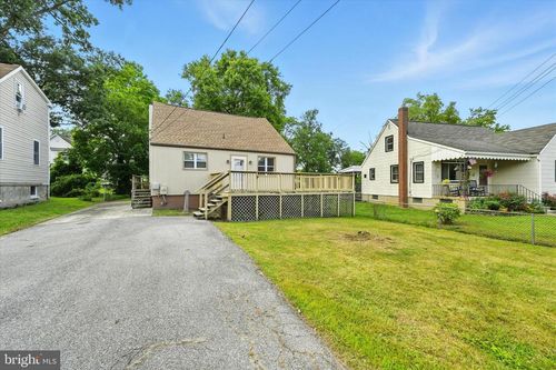 8828 Victory Ave, BALTIMORE, MD, 21234-4212 | Card Image