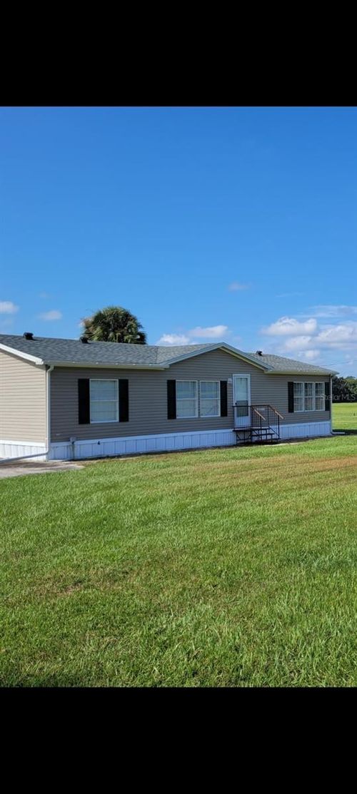 17176 N Us Highway 441, REDDICK, FL, 32686-2723 | Card Image