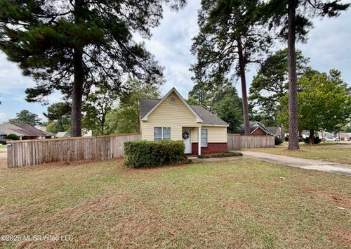 2010 Red Oak Drive, Brandon, MS, 39042 | Card Image