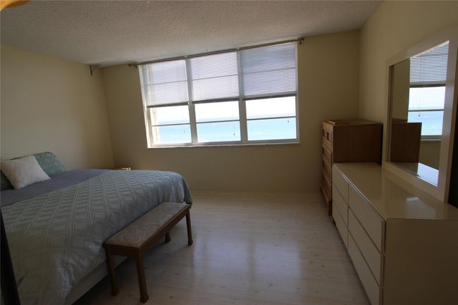 MASTER BEDROOM | Image 13