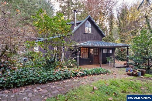 330 Bridge St, Falls City, OR, 97344-9701 | Card Image