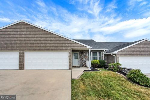 127-4445 Clair Mar Dr, DOVER, PA, 17315-4273 | Card Image