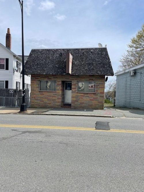 770 County St, New Bedford, MA, 02740 | Card Image