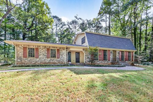 2037 Stoneleigh Dr, Stone Mountain, GA, 30087-1431 | Card Image