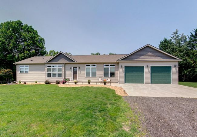 32908 285 Th Ave, House other with 3 bedrooms, 2 bathrooms and null parking in Le Sueur MN | Image 154