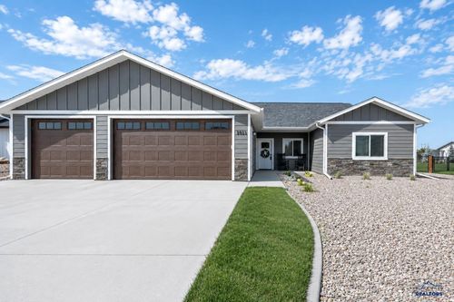 3923 Powder River Ave, Spearfish, SD, 57783-9531 | Card Image