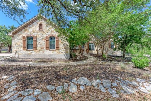 121 Quarry Park Cv, Liberty Hill, TX, 78642-4029 | Card Image