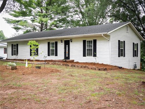 117 Brammer Rd, Eden, NC, 27288-7521 | Card Image