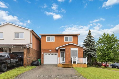 41 Winterfold Dr, Brampton, ON, L6V3S8 | Card Image
