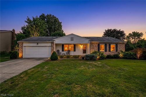 407 Holliston Rd, Fairlawn, OH, 44333-3815 | Card Image