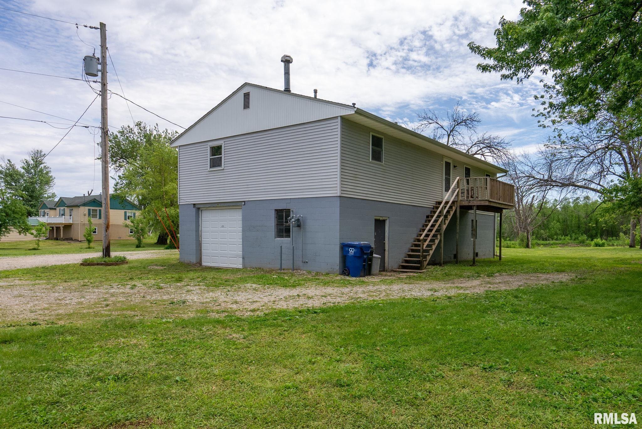 Concord St, Davenport, IA 52802