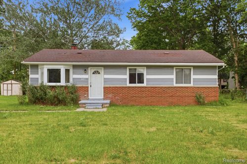 6291 Edmund St, Romulus, MI, 48174-4407 | Card Image
