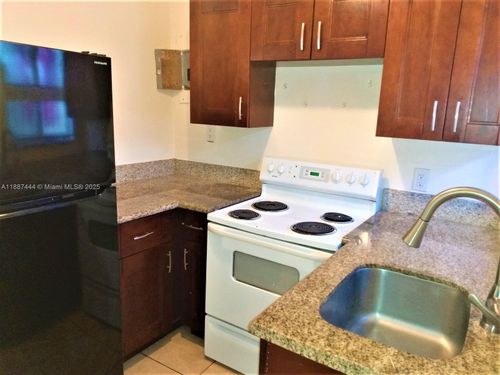 1103-1101 8th St, West Palm Beach, FL, 33401-3649 | Card Image