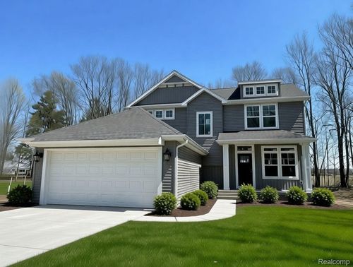 570 W Wildwood Dr, Owosso, MI, 48867-9119 | Card Image