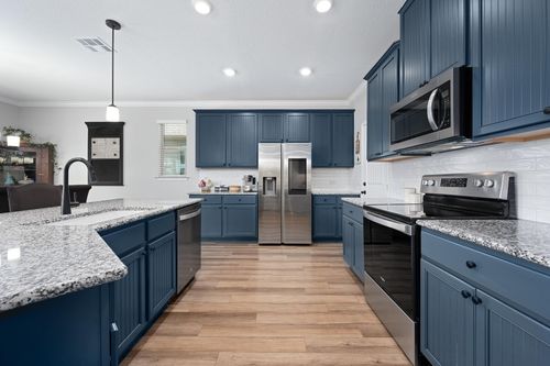 120 Kennicott Dr, Kyle, TX, 78640-2772 | Card Image