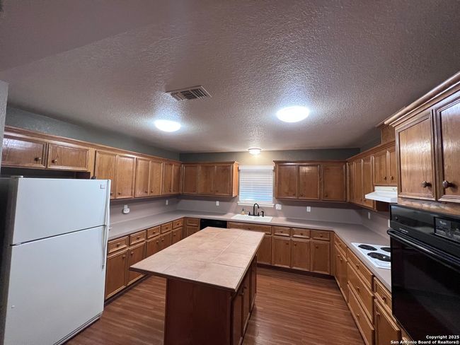 1241 Rapids Rd, House other with 3 bedrooms, 2 bathrooms and null parking in New Braunfels TX | Image 5