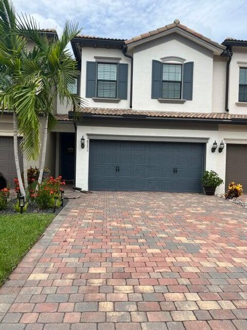 8351 Cadre Noir Rd, Lake Worth, FL, 33467-6704 | Card Image