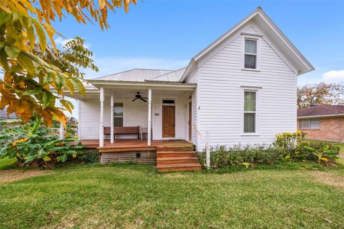 695 Wightman St, Matagorda, TX, 77457 | Card Image