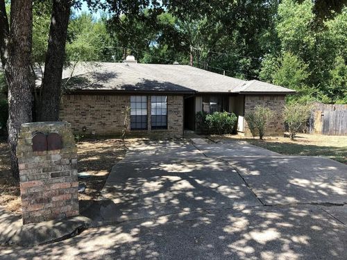 211 Alston Ct, Mansfield, TX, 76063-1846 | Card Image