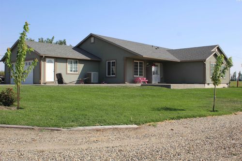 6992 Van Belle Rd, Sunnyside, WA, 98944-9132 | Card Image