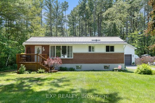 277 Allbirch Rd, Woodlawn, ON, K0A3M0 | Card Image