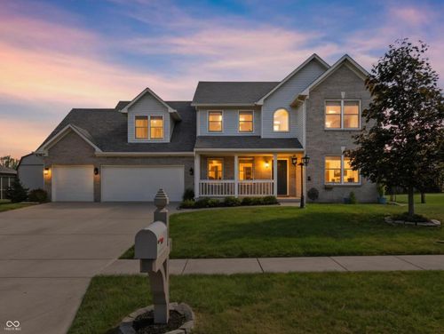 7975 Meadow Bend Cir, Indianapolis, IN, 46259-6702 | Card Image