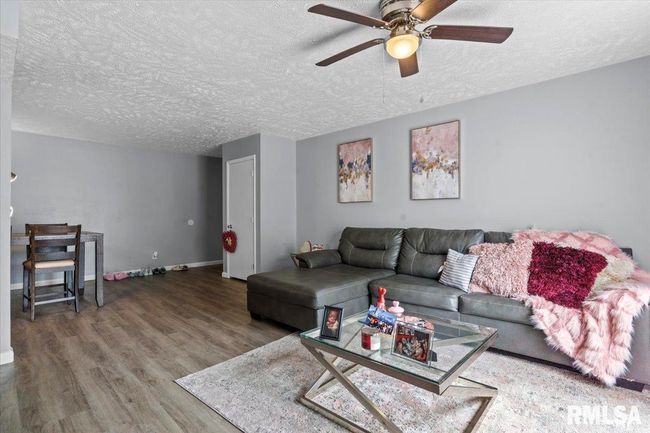 APT-2 - 2900 Taylor Ave, Condo with 2 bedrooms, 2 bathrooms and null parking in Springfield IL | Image 5