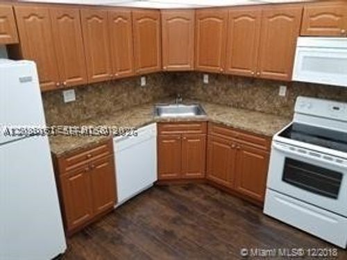 212-2780 Ne 183rd St, Aventura, FL, 33160-2108 | Card Image