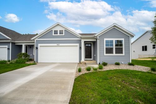 1423 N Village Cir, Kalamazoo, MI, 49009-6134 | Card Image