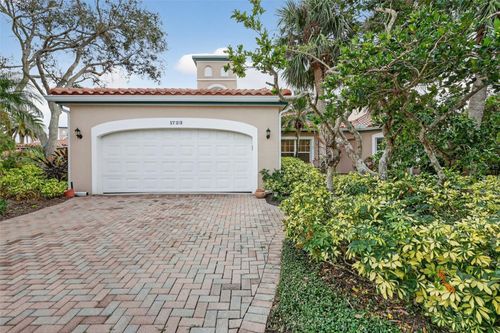 1723 Starling Dr, SARASOTA, FL, 34231-9123 | Card Image