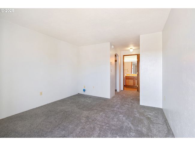 Owner's Suite Bedroom | Image 9