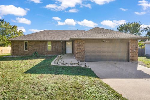 820 Barwick Pl, Willard, MO, 65781-9796 | Card Image