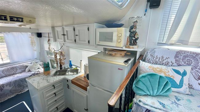 C2 - 360 Beach 59 Th St, House other with 1 bedrooms, 1 bathrooms and 1 parking in Arverne NY | Image 10