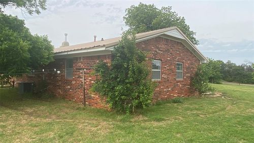 15154 County Street 2710, Minco, OK, 73059-9732 | Card Image