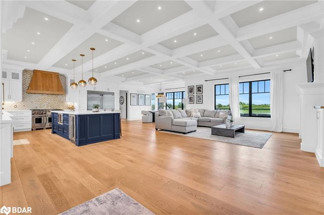 373227 6 Th Line, House other with 4 bedrooms, 4 bathrooms and 22 parking in Amaranth ON | Image 9