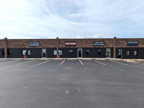 431 E South St, Ozark, MO, 65721-9406 | Card Image