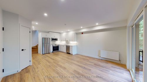 302-238 Jane St, Toronto, ON, M6S3Z1 | Card Image