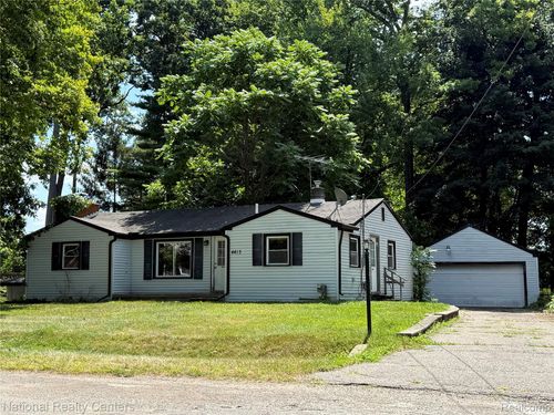 4415 Sedum Gln, Waterford, MI, 48328-1154 | Card Image