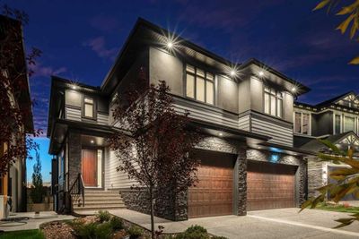 94 Aspen Summit Close Sw, House detached with 5 bedrooms, 5 bathrooms and 3 parking in Calgary AB | Image 1