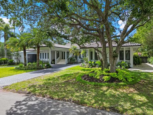 7460 Sw 179th St, Palmetto Bay, FL, 33157-6411 | Card Image